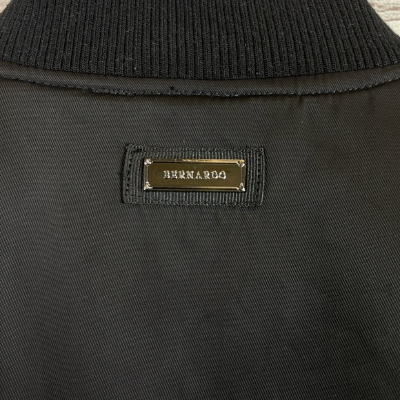 Women’s Bernardo Windbreaker Jacket - Picture 3 of 9